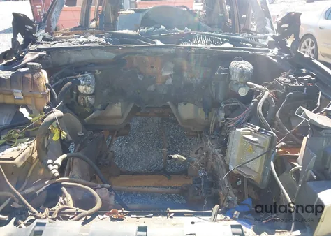 2003 Chevrolet Avalanche 1500 from USA, damaged, VIN 3GNEC13T93G199419